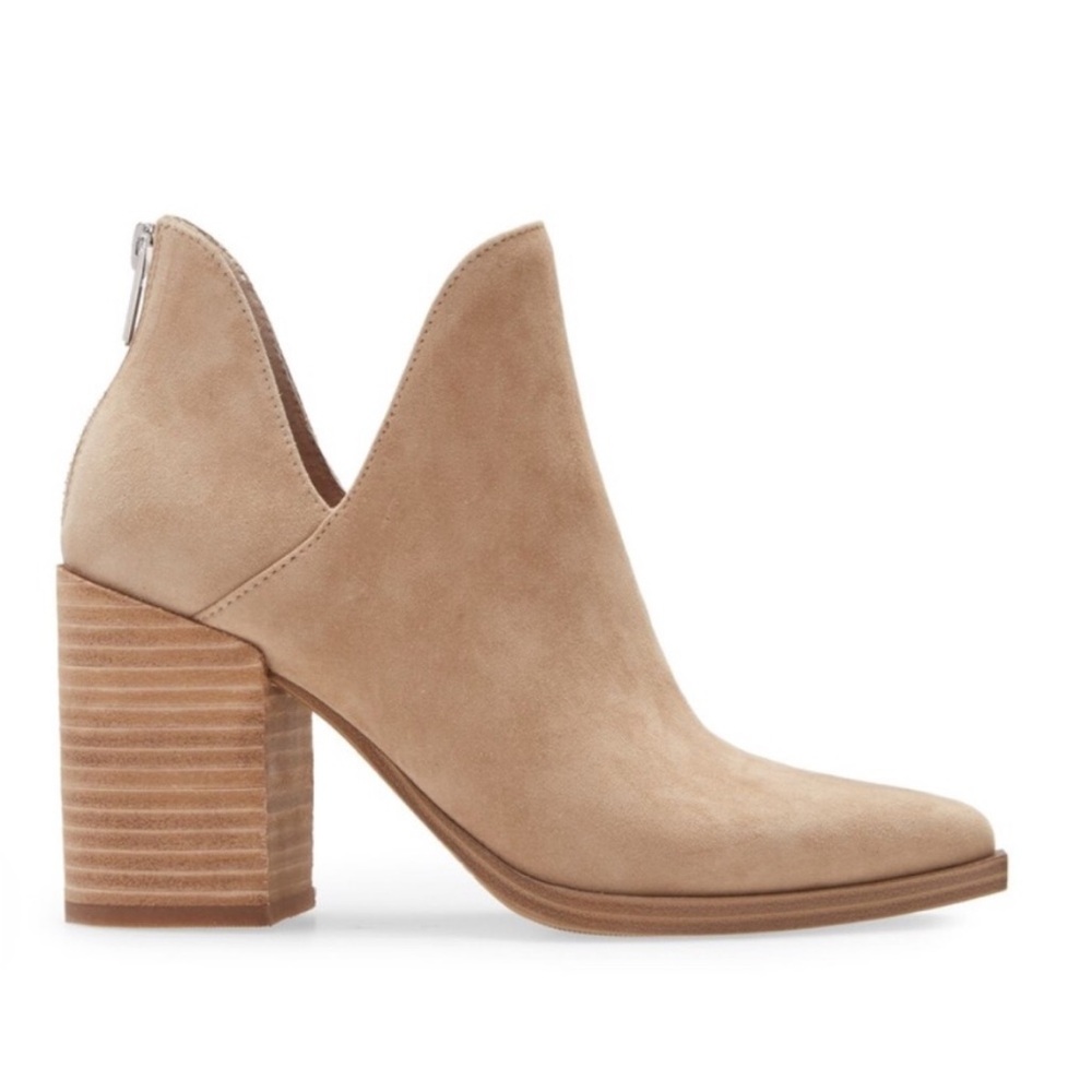Steve Madden Tan Ankle Booties with V-Cut Design